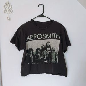 AeroSmith Distressed hem Tee Shirt